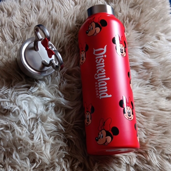 Disney water bottle Minnie Mouse red  bottle - Picture 2 of 5